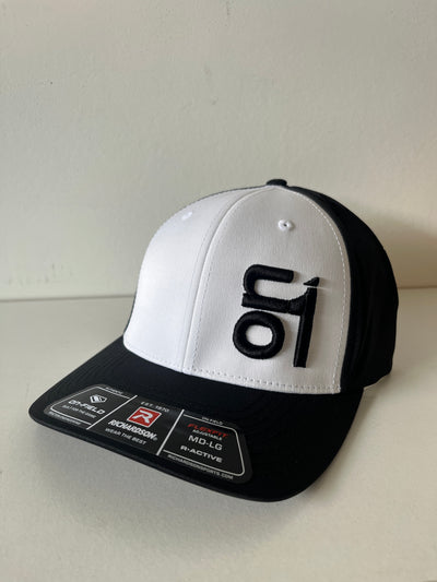 Richardson 632 BLACK/WHITE W/ BLACK ON1 LOGO
